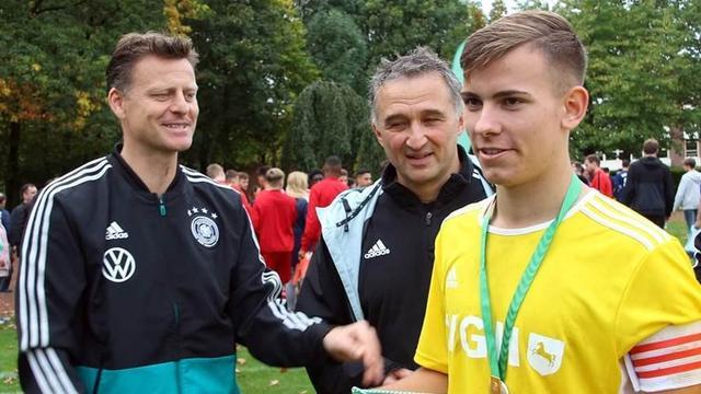 队内前列 队内前列